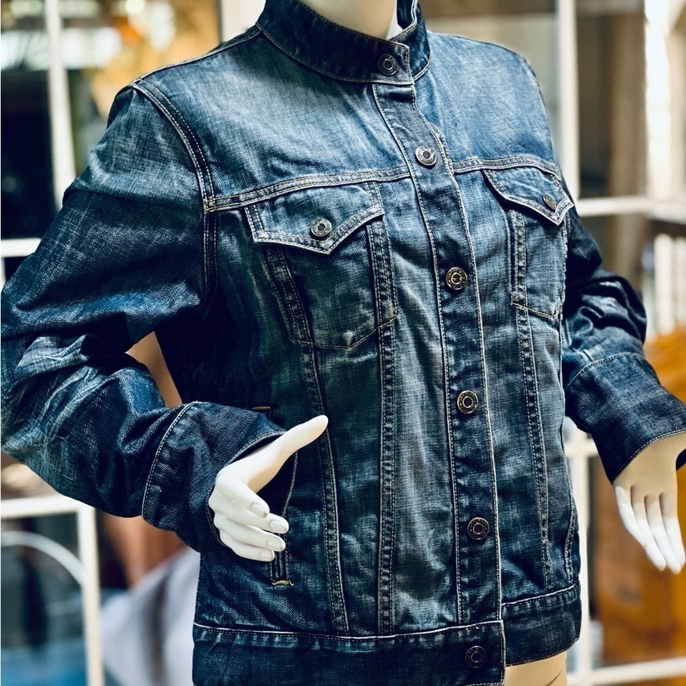 Gap ladies Jean  jacket.